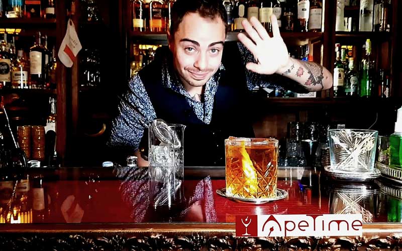 Wisdomless Rome Il Wisdomless Club di Roma apre un secondo bancone e un Secret Bar