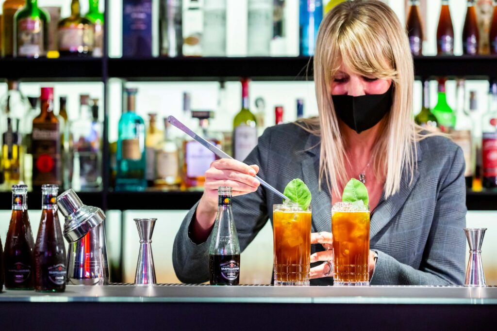 Ilaria Bello cocktais