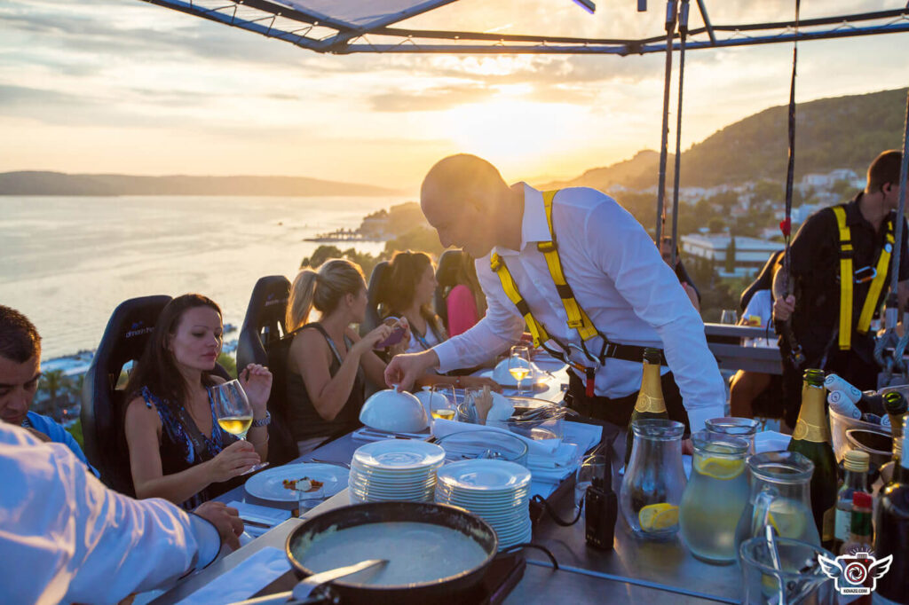 Dinner in the sky, Split