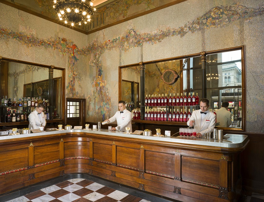 Camparino in Galleria, Bar di Passo