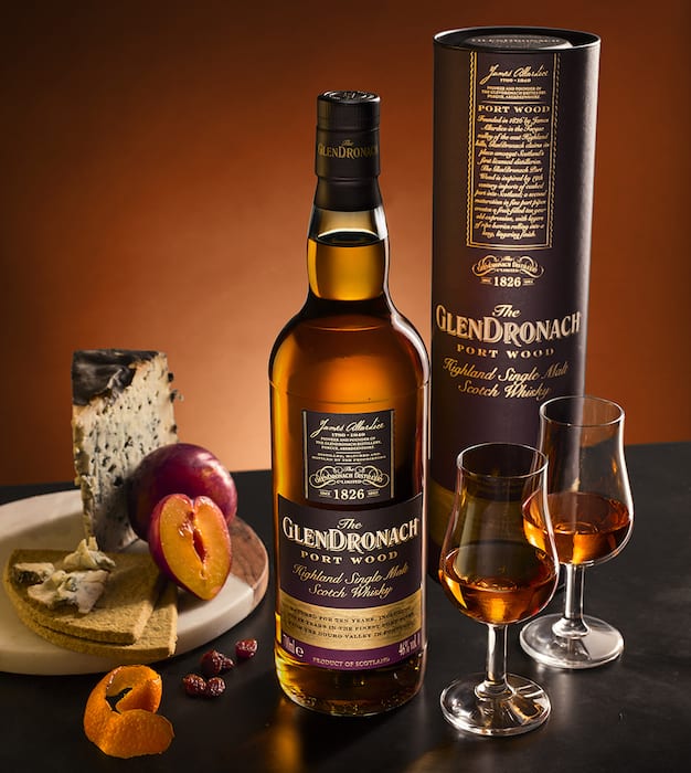 bottiglia whisky Glendronach Distillery