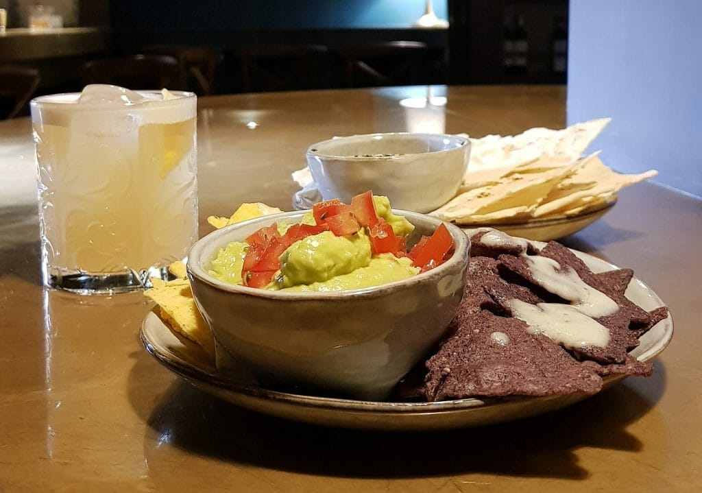 cocktail food pairing