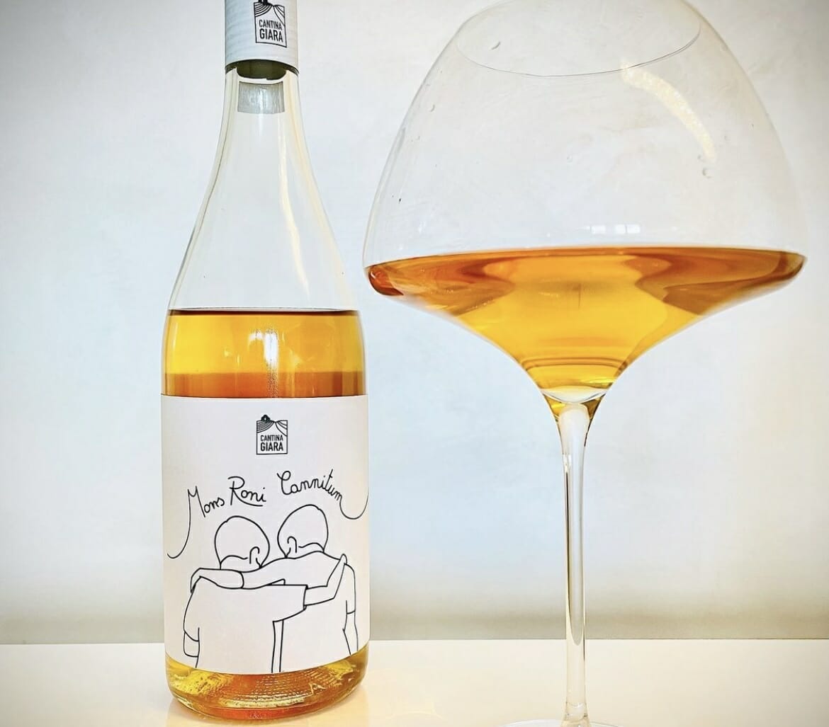 Mons Roni Cannitum vino bianco della Cantina Giara