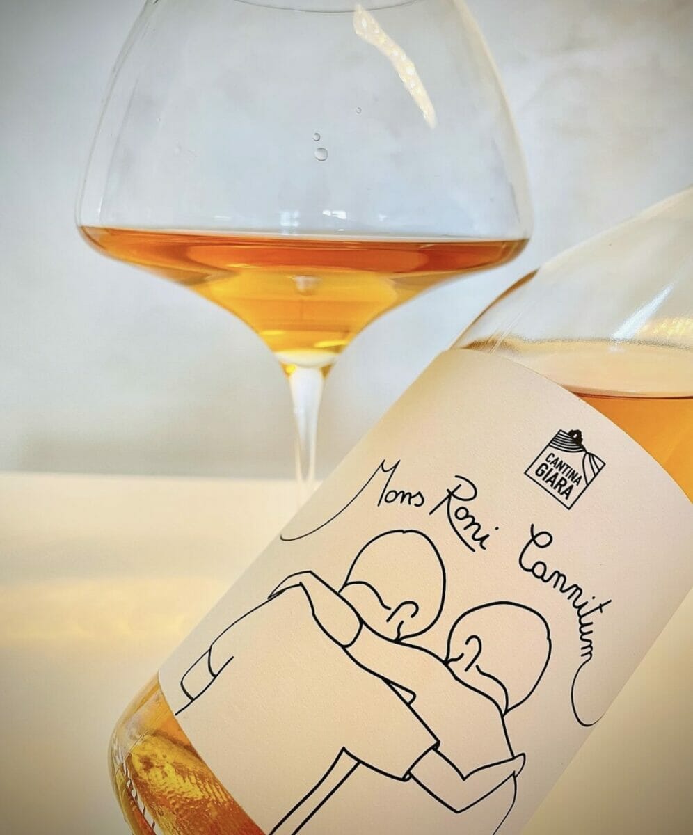 Mons Roni Cannitum vino bianco della Cantina Giara