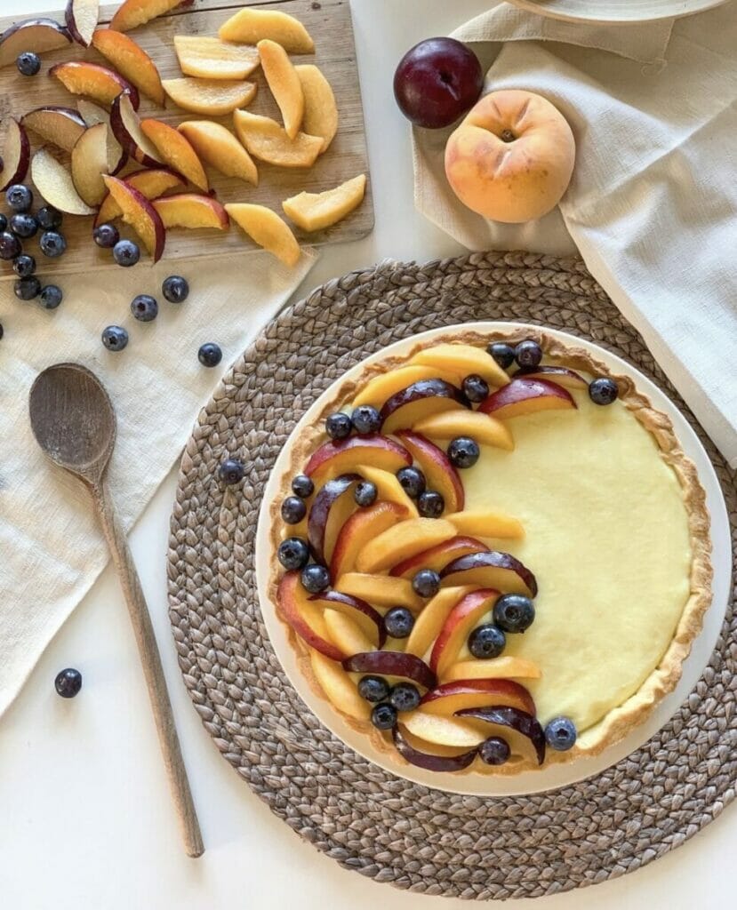 crostata pesche mirtilli