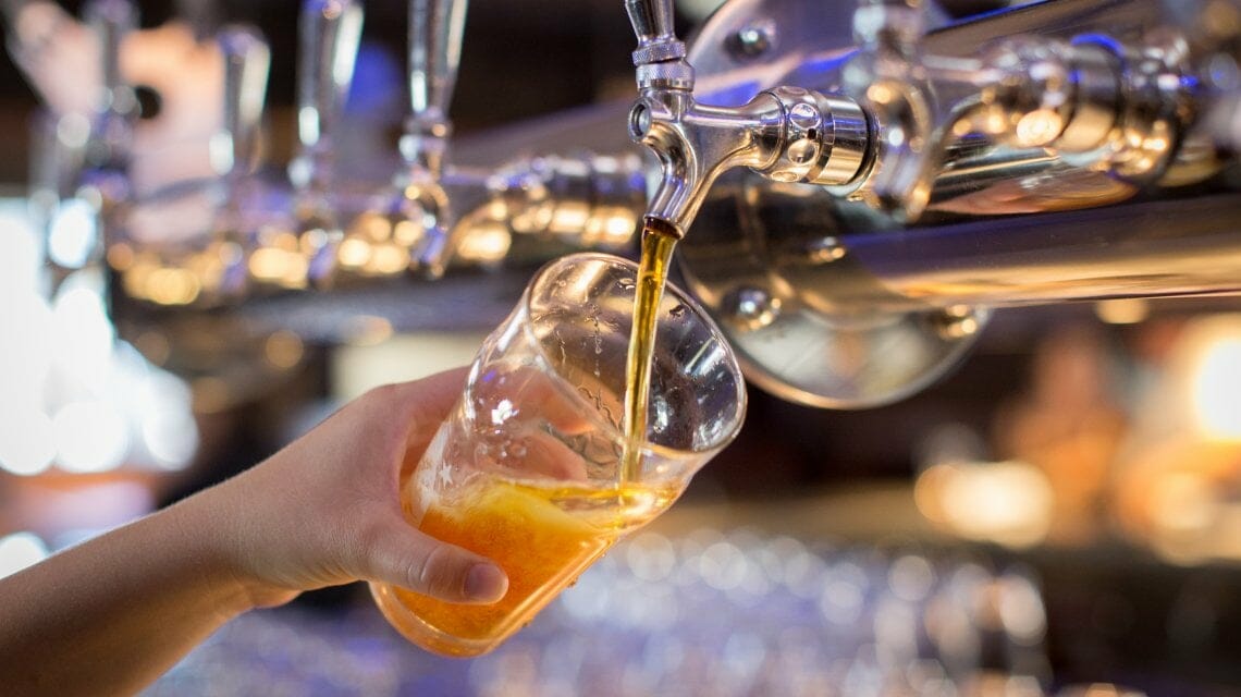spillare birra 45° gradi