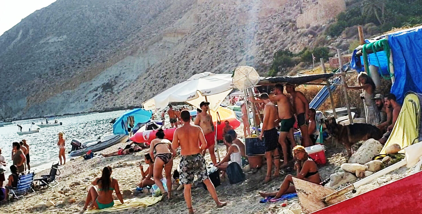 hippie bar