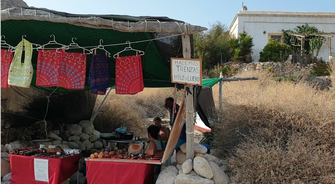 hippie bar