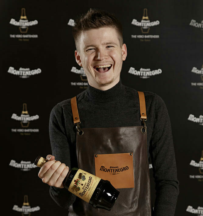 Ruben Sudmeier è il vicitore di The Vero Bartender Global 2022, competizione internazionale promossa da Amaro Montenegro.