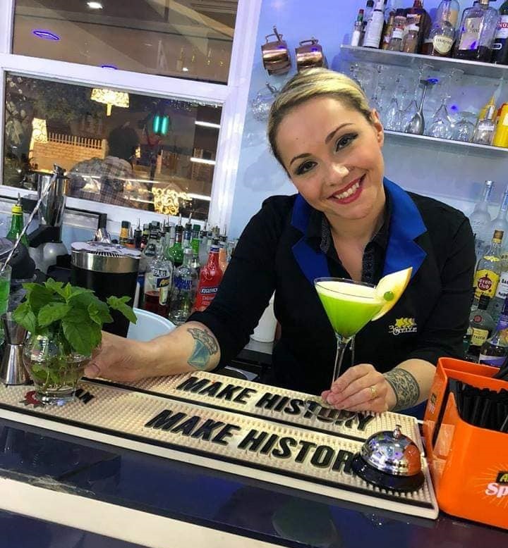 Valentina Notaro Barlady al bancone