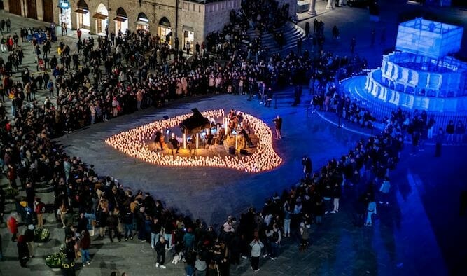 Baci Perugina si fa interprete delle emozioni con il compositore Maurizio Mastrini.