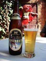 bottiglia di Everest Ice, birra