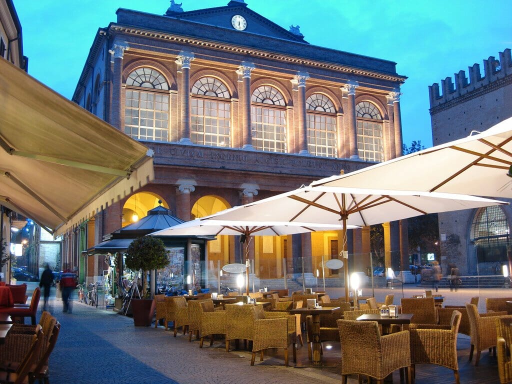 aperitivo rimini caffè cavour