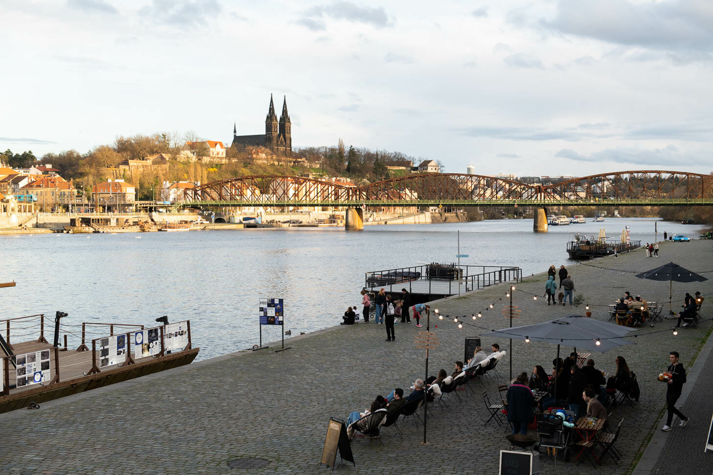locali praga