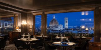 I migliori rooftop bar e ristoranti d’Italia: aperitivi, cocktail e cene con vista Rooftop bar Italia 2025 con vista panoramica sul Duomo di Firenze e ambiente elegante per aperitivi e cocktail d’autore.
