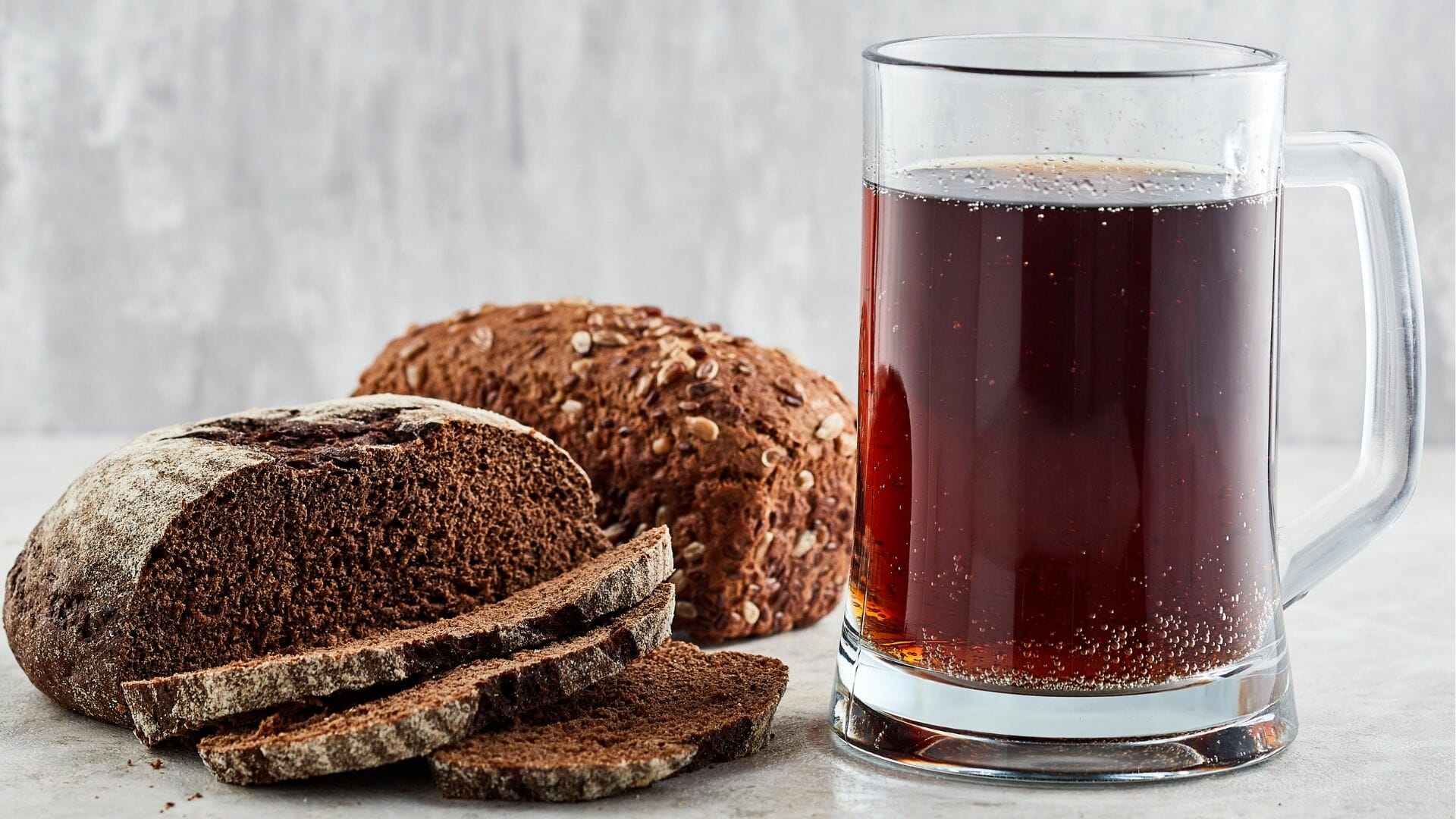 kvass, birra russia a base di pane