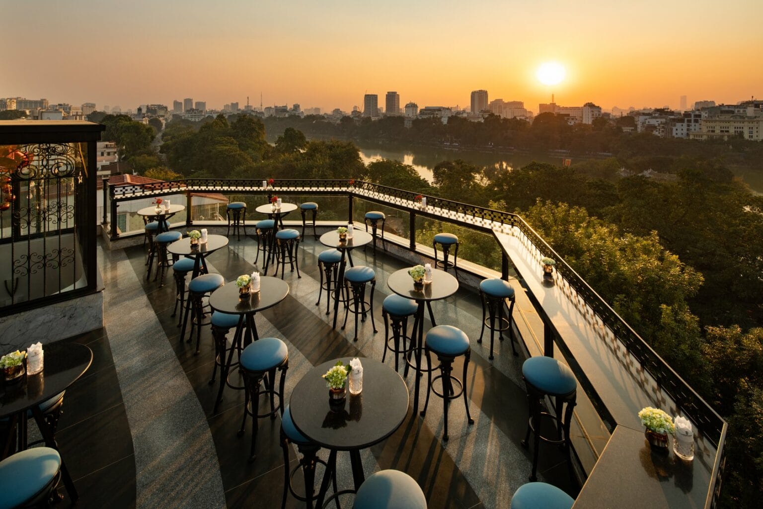 terraco bar hanoi
