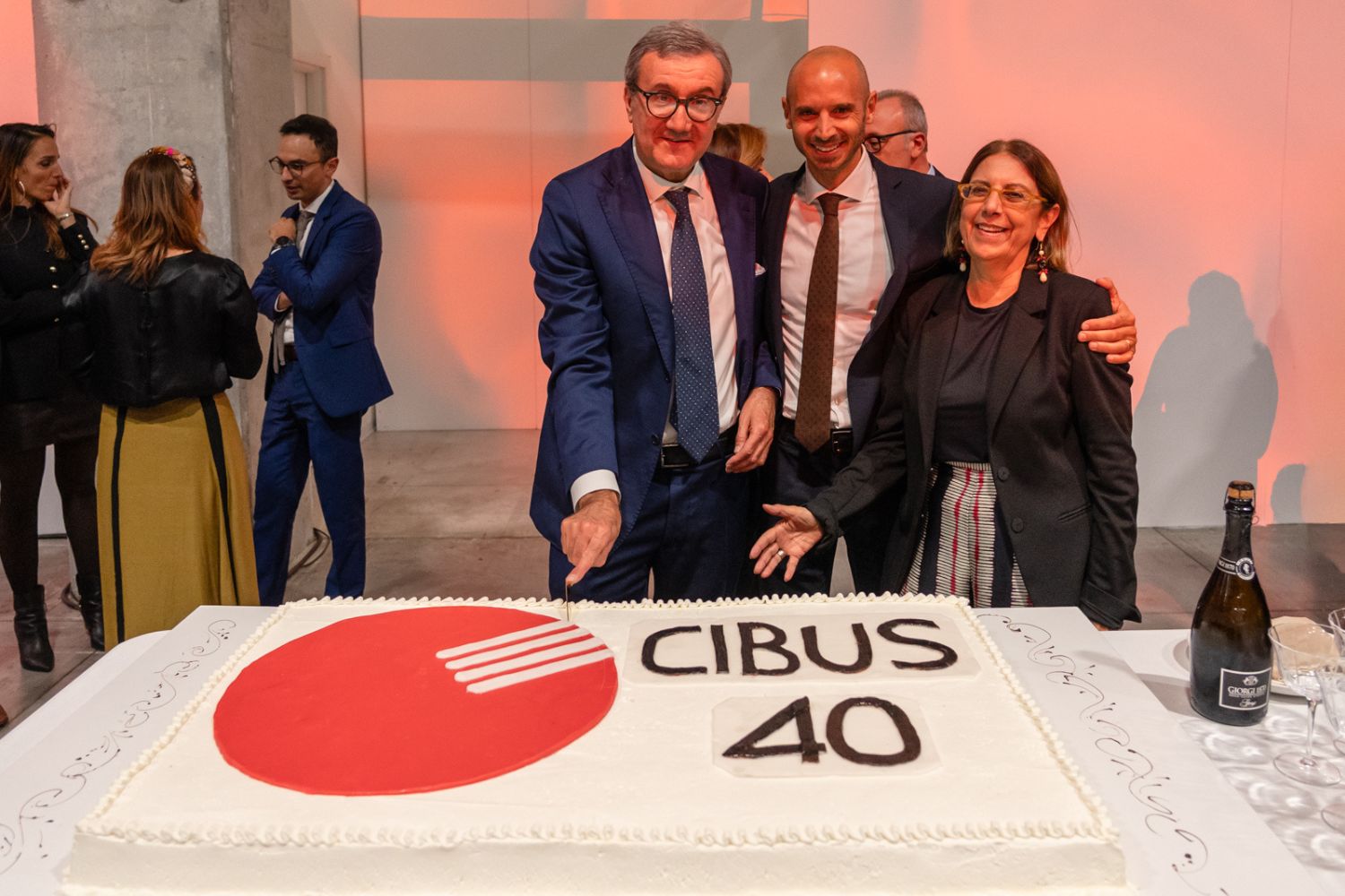 Cibus 40 anni celebrazione a Parma con torta e Cena di Gala