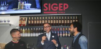SIGEP Rimini 2026: la fiera HoReCa per il foodservice SIGEP Rimini 2026 fiera HoReCa con bartender e professionisti del foodservice in evento live