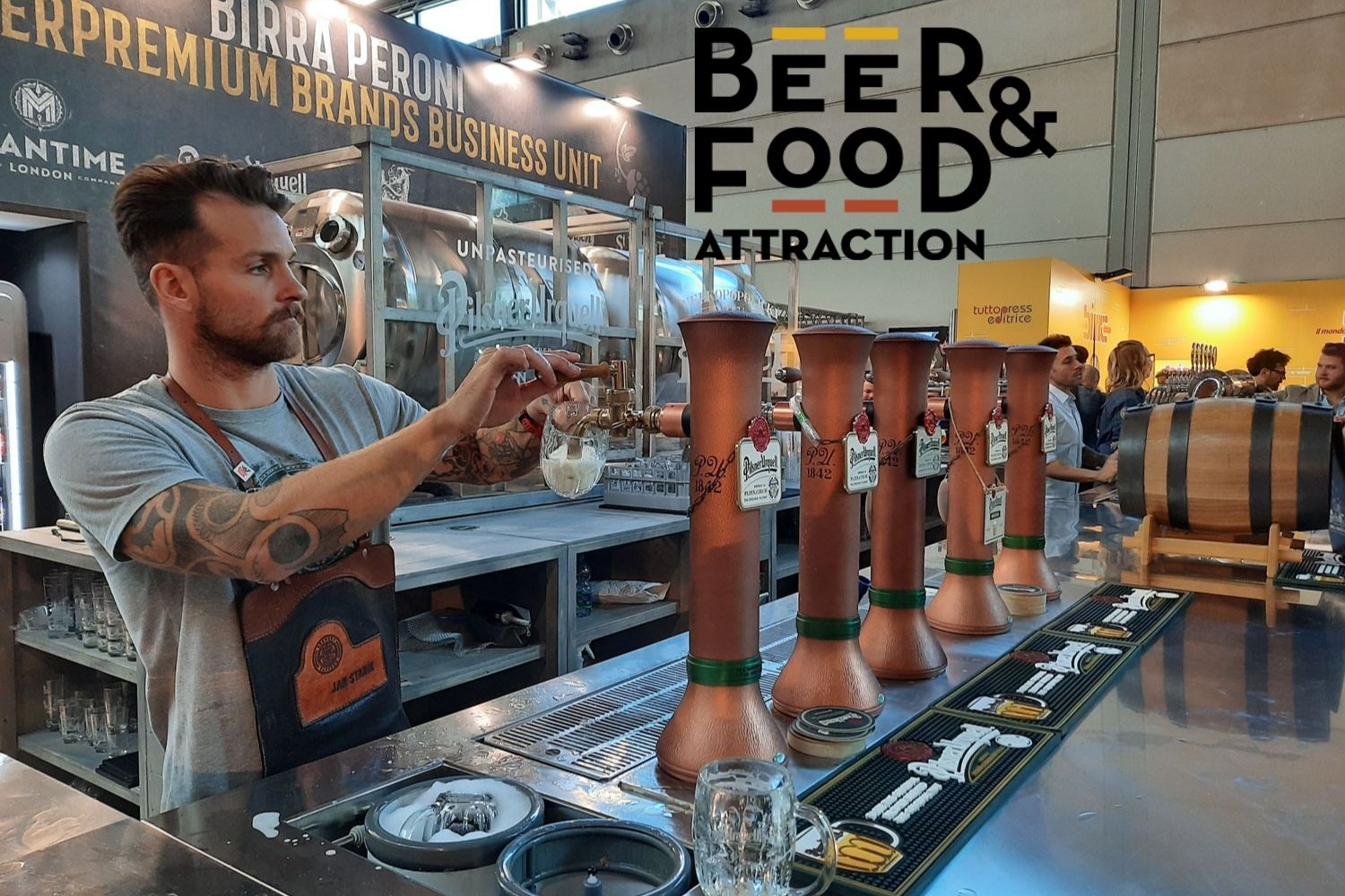 Beer Food Attraction Fiera HoReCa con operatori e stand alla Fiera di Rimini