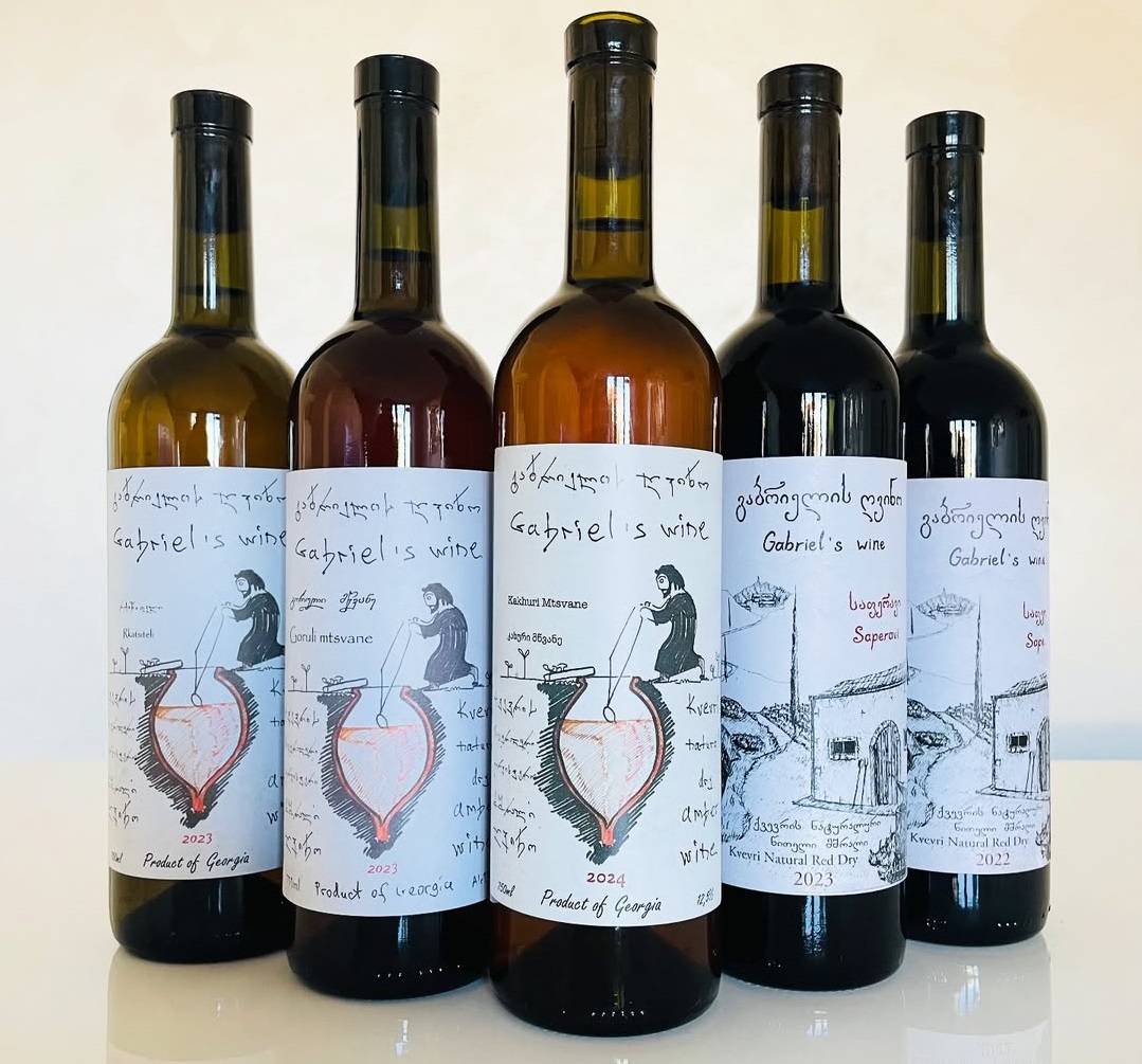 Vini naturali Georgia Gabriel’s Wine con etichette artigianali e produzione in qvevri interrati